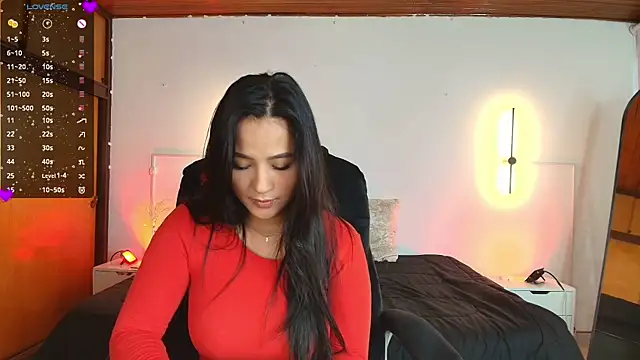 Snapshot of _gaby2 chatting on February 3, 2025, 11:42 am gaby2 online show from February 3, 2025, 11:42 am