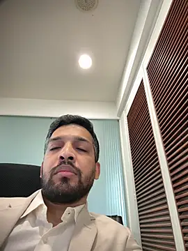 Snapshot of a4ashes chatting on December 17, 2025, 4:39 am a4ashes online show from December 17, 2025, 4:39 am