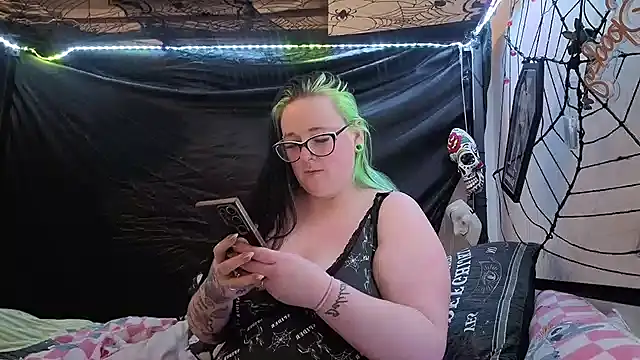 Bunny Cummings online show from March 1, 2026, 11:38 pm