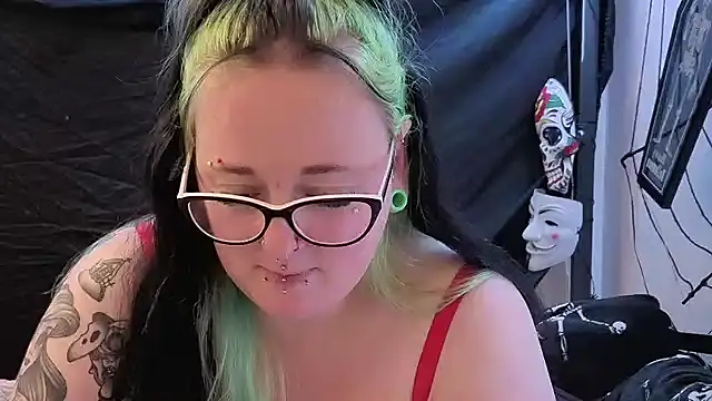 Bunny Cummings online show from March 7, 2026, 11:21 pm