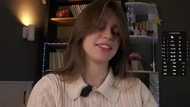 Snapshot of DarylBarks chatting on April 14, 2026, 1:21 am DarylBarks online show from April 14, 2026, 1:21 am