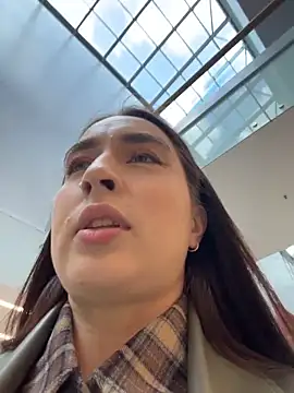 Holly Play online show from March 28, 2026, 12:06 pm