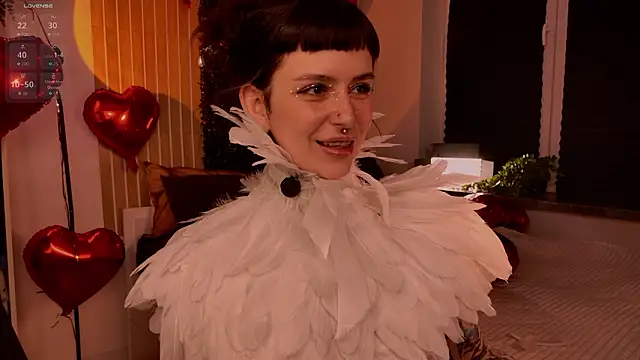 Snapshot of MichaellaMoon chatting on February 14, 2026, 6:08 pm MichaellaMoon online show from February 14, 2026, 6:08 pm