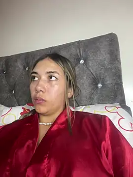 Snapshot of Iris_lee chatting on March 18, 2025, 10:15 pm Iris lee online show from March 18, 2025, 10:15 pm