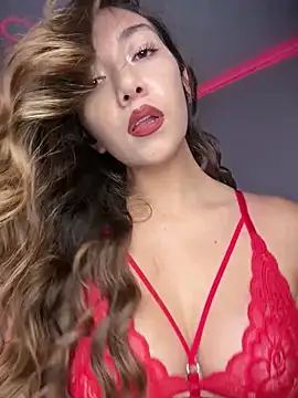 Snapshot of Iris_lee chatting on April 17, 2026, 11:18 pm Iris lee online show from April 17, 2026, 11:18 pm