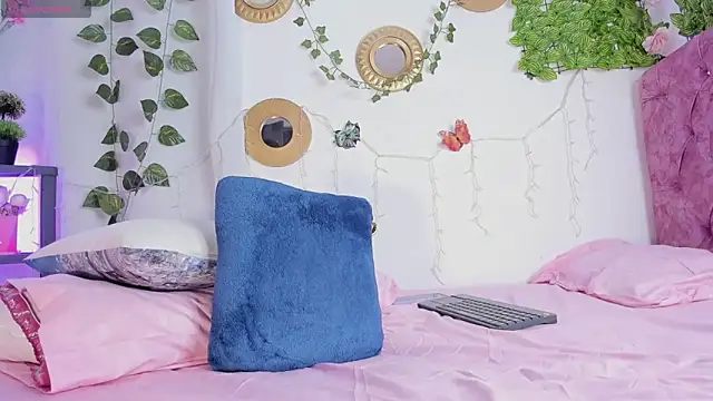 serena jeyms online show from March 19, 2026, 1:49 am