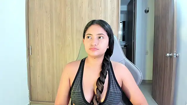 Isa squirt1 online show from March 5, 2026, 3:47 am