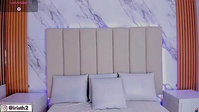 Snapshot of Iris_Thompson_ chatting on February 8, 2026, 3:48 am Iris Thompson online show from February 8, 2026, 3:48 am