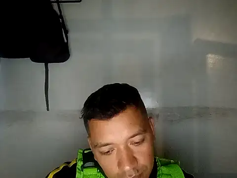 Snapshot of angelito0219 chatting on February 3, 2025, 12:36 am angelito0219 online show from February 3, 2025, 12:36 am