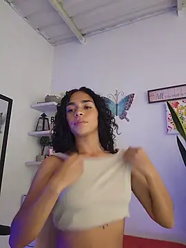 lali2gab online show from May 17, 2026, 7:58 pm