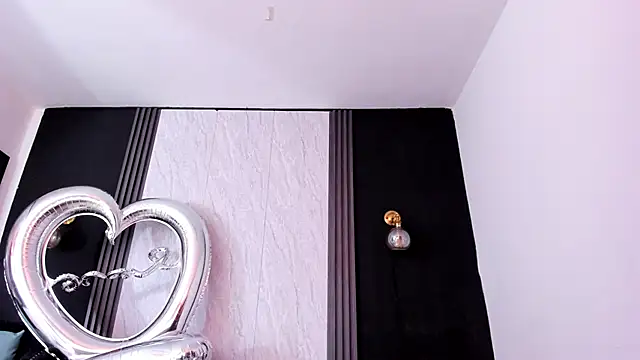 Snapshot of YummyDuooo chatting on April 15, 2026, 7:58 pm YummyDuooo online show from April 15, 2026, 7:58 pm