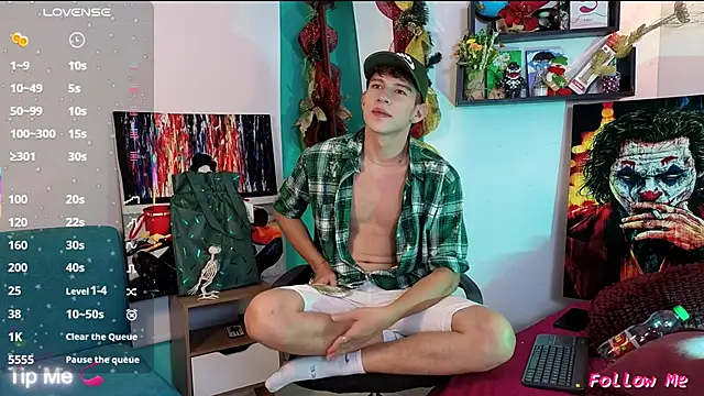 flowers18 online show from December 16, 2025, 10:25 pm