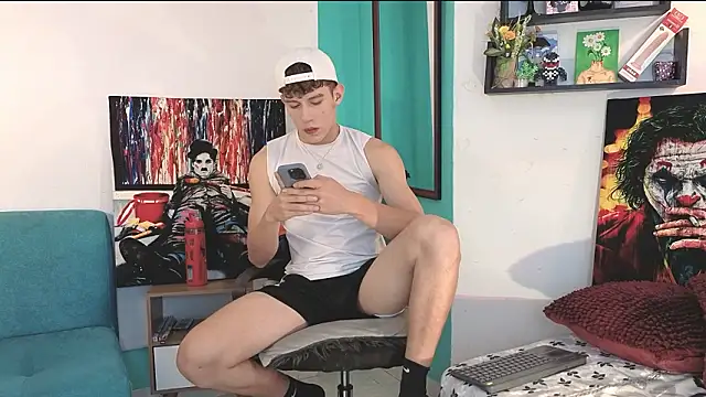 Snapshot of flowers18 chatting on March 24, 2026, 10:32 pm flowers18 online show from March 24, 2026, 10:32 pm