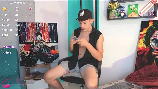 Snapshot of flowers18 chatting on March 11, 2026, 10:15 pm flowers18 online show from March 11, 2026, 10:15 pm