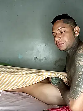 geroAguilar online show from October 19, 2025, 12:52 pm