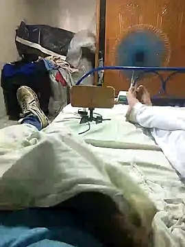 Snapshot of geroAguilar chatting on February 1, 2025, 5:58 pm geroAguilar online show from February 1, 2025, 5:58 pm