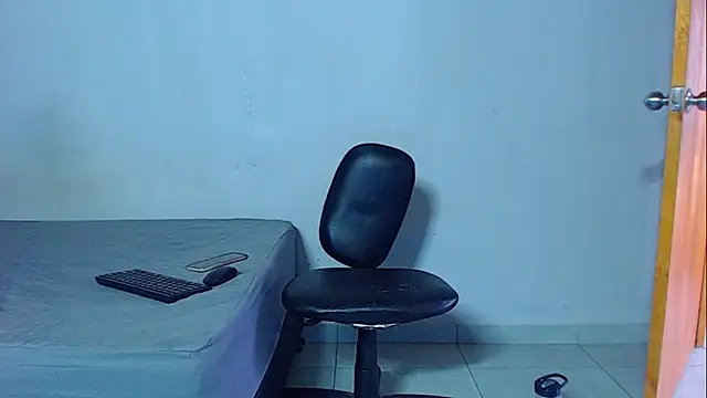 mikecoper 23 online show from February 8, 2026, 1:20 pm