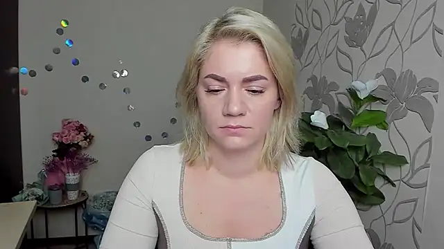 MariaSttone online show from December 3, 2025, 11:31 am