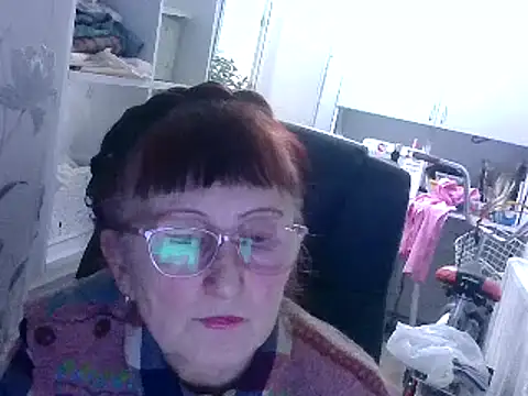 Snapshot of TanyaSweet634 chatting on February 17, 2025, 4:17 pm TanyaSweet634 online show from February 17, 2025, 4:17 pm
