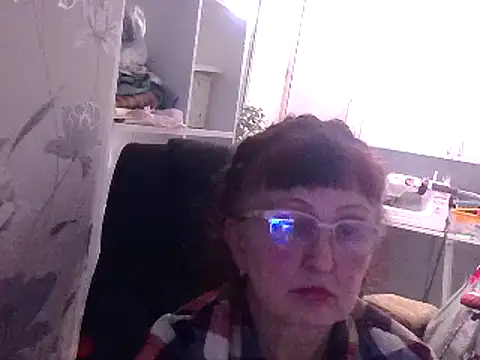Snapshot of TanyaSweet634 chatting on February 19, 2025, 5:49 pm TanyaSweet634 online show from February 19, 2025, 5:49 pm