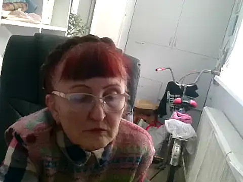 Snapshot of TanyaSweet634 chatting on February 17, 2025, 8:30 am TanyaSweet634 online show from February 17, 2025, 8:30 am