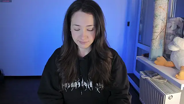 MonicaRocket online show from December 16, 2025, 10:08 am