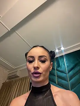 Snapshot of FeetVibe chatting on September 11, 2025, 5:40 am FeetVibe online show from September 11, 2025, 5:40 am