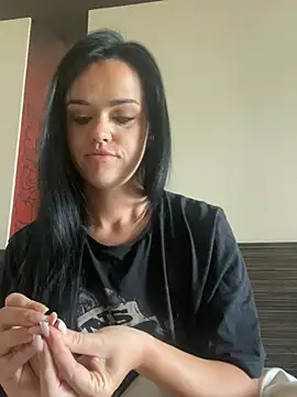 English-Chloe96 online show from March 12, 2025, 4:08 am