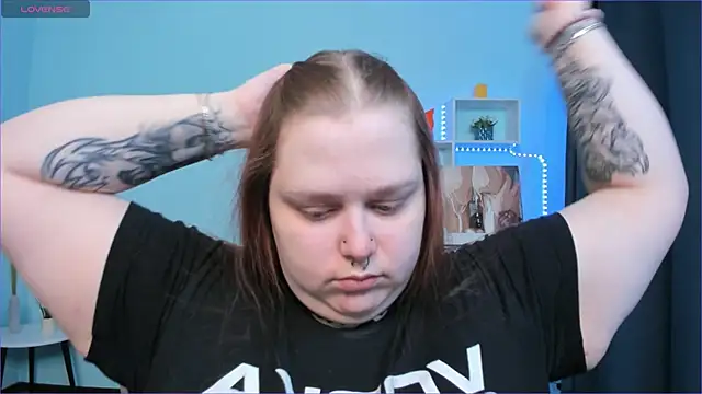 Crow Diam0nd online show from February 4, 2025, 7:55 pm