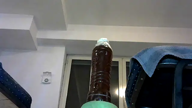 Snapshot of alkro63 chatting on December 8, 2024, 10:25 pm alkro63 online show from December 8, 2024, 10:25 pm