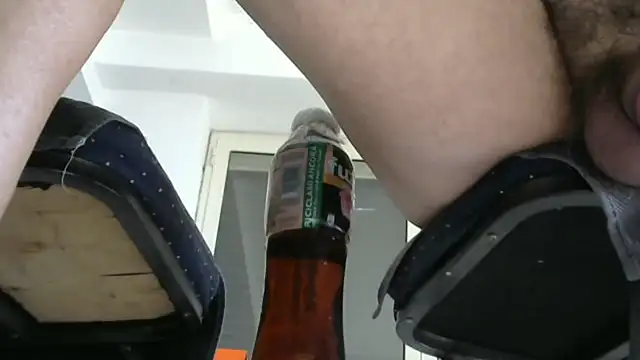 Snapshot of alkro63 chatting on December 2, 2024, 10:46 am alkro63 online show from December 2, 2024, 10:46 am