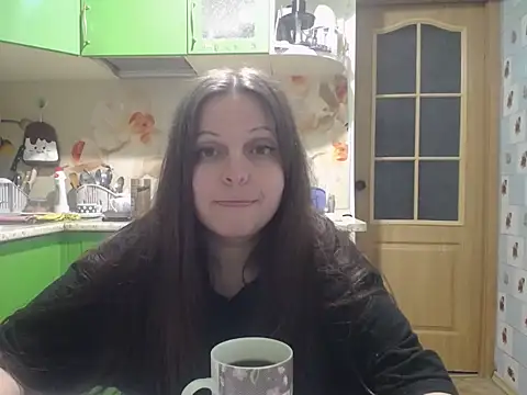 Snapshot of CatMelissa chatting on July 7, 2026, 10:35 pm CatMelissa online show from July 7, 2026, 10:35 pm