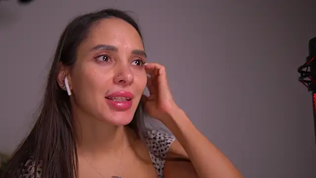 Mila May  online show from January 29, 2025, 5:56 pm