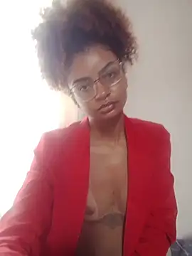Emanuelle manu online show from May 17, 2026, 12:16 pm