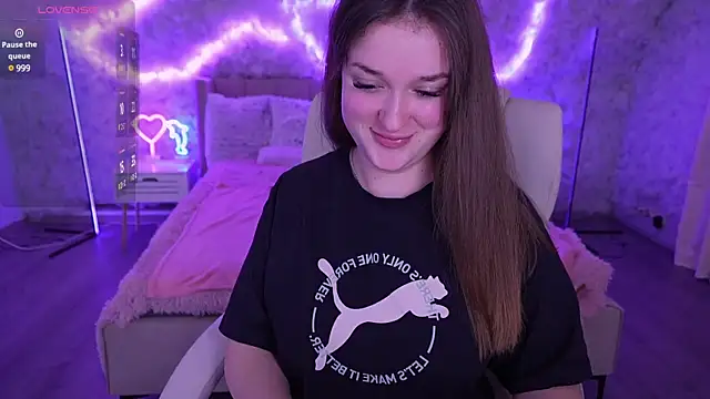 DonnaLustt online show from March 6, 2025, 7:54 pm