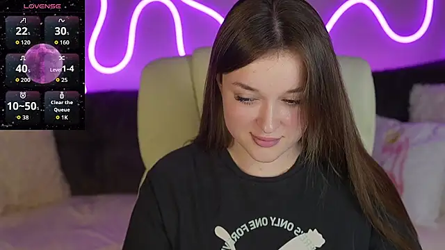 DonnaLustt online show from November 3, 2025, 8:34 pm