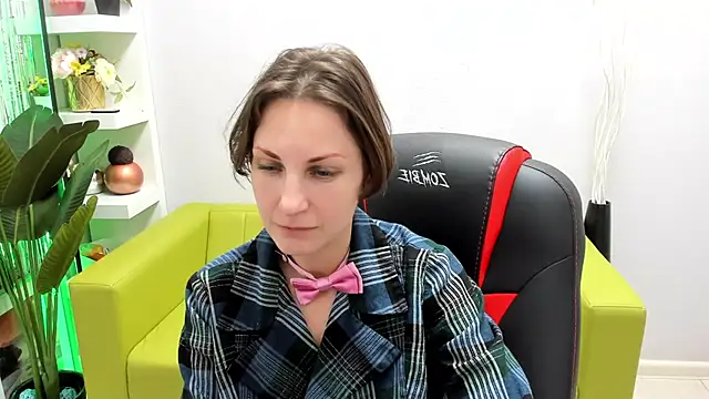 Snapshot of AuroraScript chatting on January 23, 2025, 1:30 am AuroraScript online show from January 23, 2025, 1:30 am