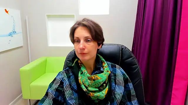 Snapshot of AuroraScript chatting on November 5, 2025, 3:15 pm AuroraScript online show from November 5, 2025, 3:15 pm