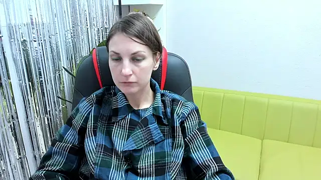 Snapshot of AuroraScript chatting on January 4, 2025, 3:28 pm AuroraScript online show from January 4, 2025, 3:28 pm