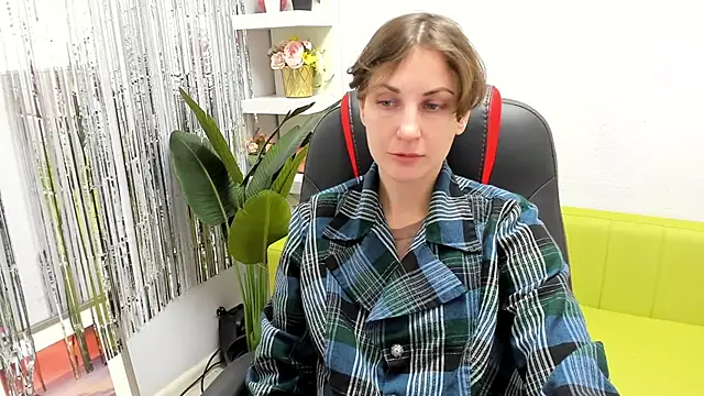Snapshot of AuroraScript chatting on March 3, 2025, 3:11 pm AuroraScript online show from March 3, 2025, 3:11 pm