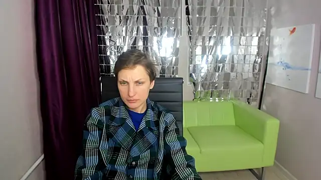 Snapshot of AuroraScript chatting on March 23, 2025, 12:36 am AuroraScript online show from March 23, 2025, 12:36 am