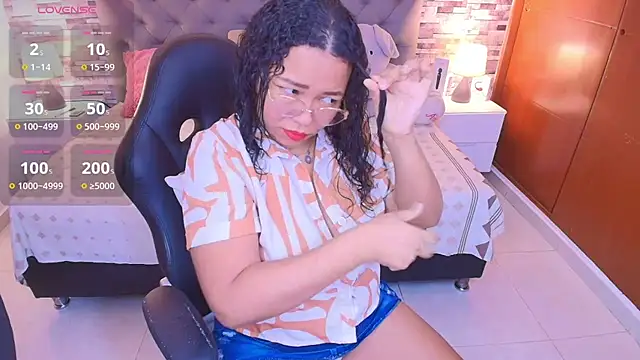 Snapshot of italy___boobs chatting on November 20, 2025, 12:06 pm italy boobs online show from November 20, 2025, 12:06 pm