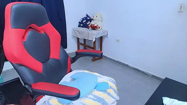 Snapshot of italy___boobs chatting on September 28, 2025, 2:29 am italy boobs online show from September 28, 2025, 2:29 am