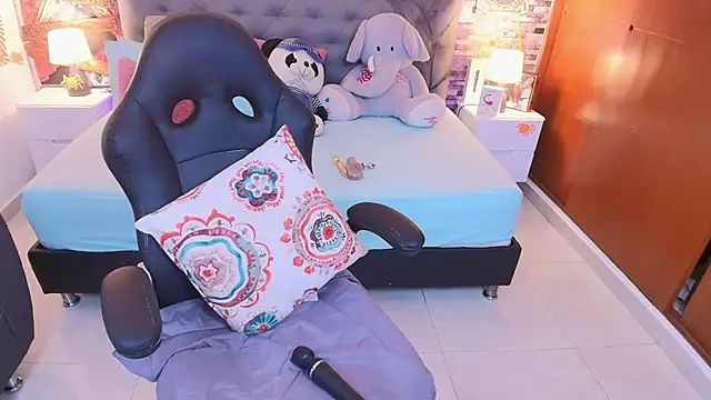 Snapshot of italy___boobs chatting on October 13, 2025, 1:02 pm italy boobs online show from October 13, 2025, 1:02 pm