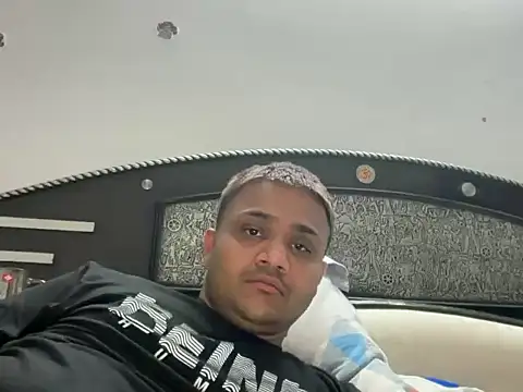 Rhythm Rhyme online show from October 31, 2025, 1:41 pm