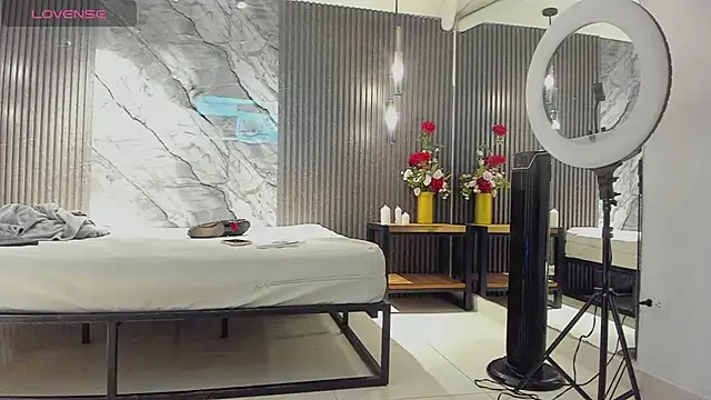 Snapshot of julietha_taylor chatting on March 24, 2026, 12:32 am julietha taylor online show from March 24, 2026, 12:32 am