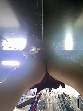 sofiafantasy online show from December 18, 2025, 8:01 pm