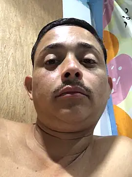 isacalejandroo online show from March 2, 2025, 12:09 am