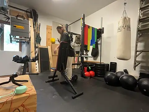 MissSwitch online show from December 30, 2024, 6:38 pm