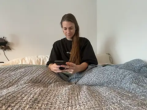 MissSwitch online show from January 7, 2025, 1:35 pm